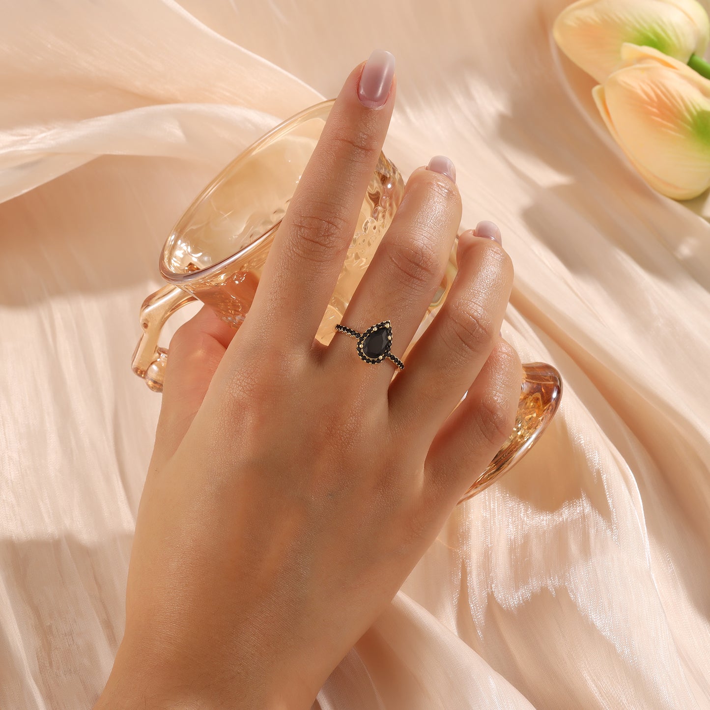 18K Gold Natural Onyx Ring