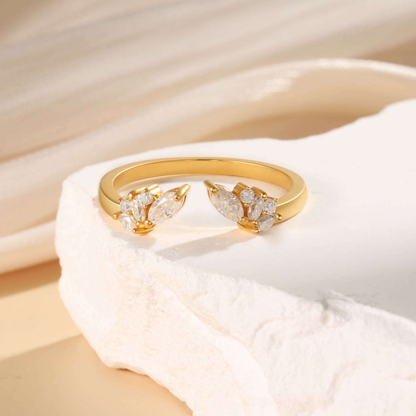 18K Gold Moissanite Ring