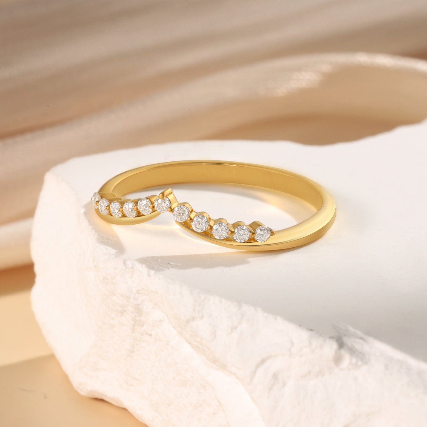 18K Gold Moissanite Ring
