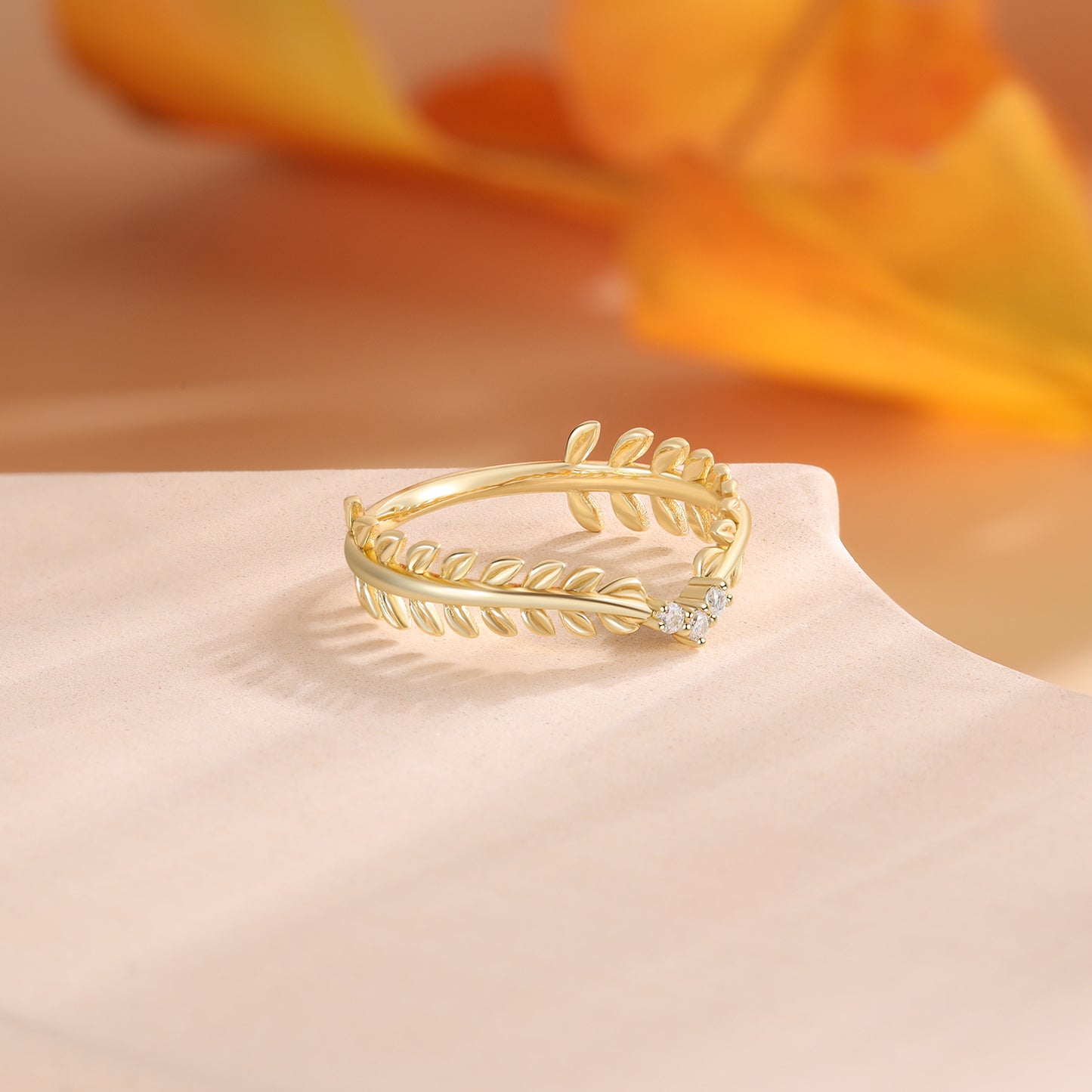 18K Gold Moissanite Ring