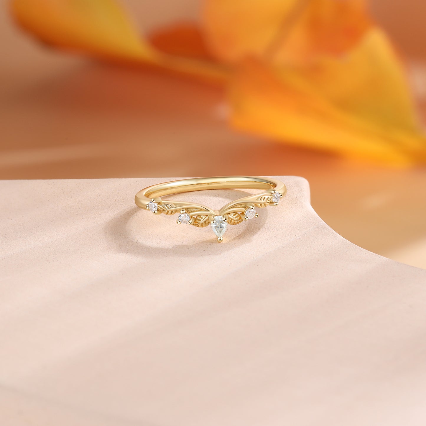18K Gold Moissanite Ring