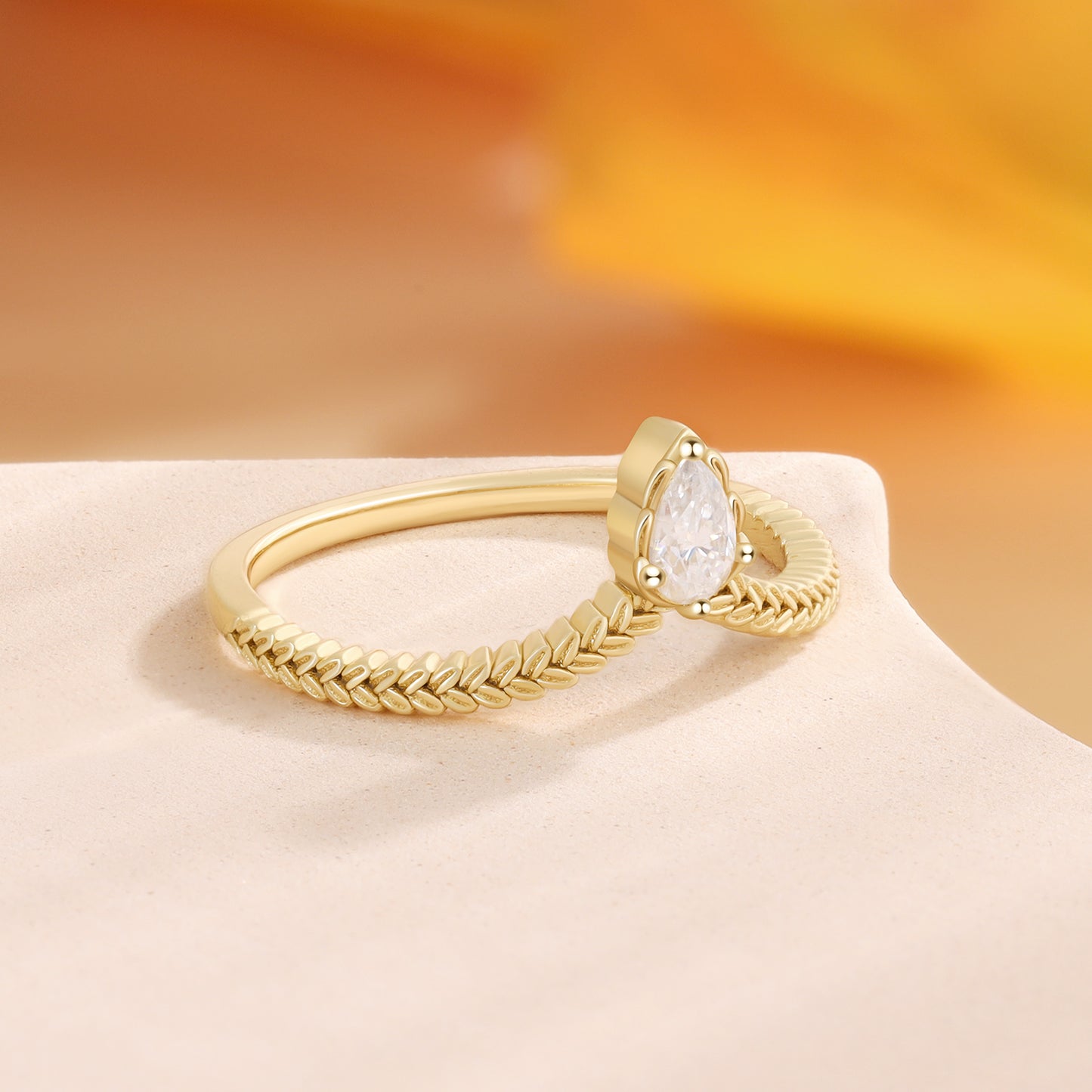 18K Gold Moissanite Ring