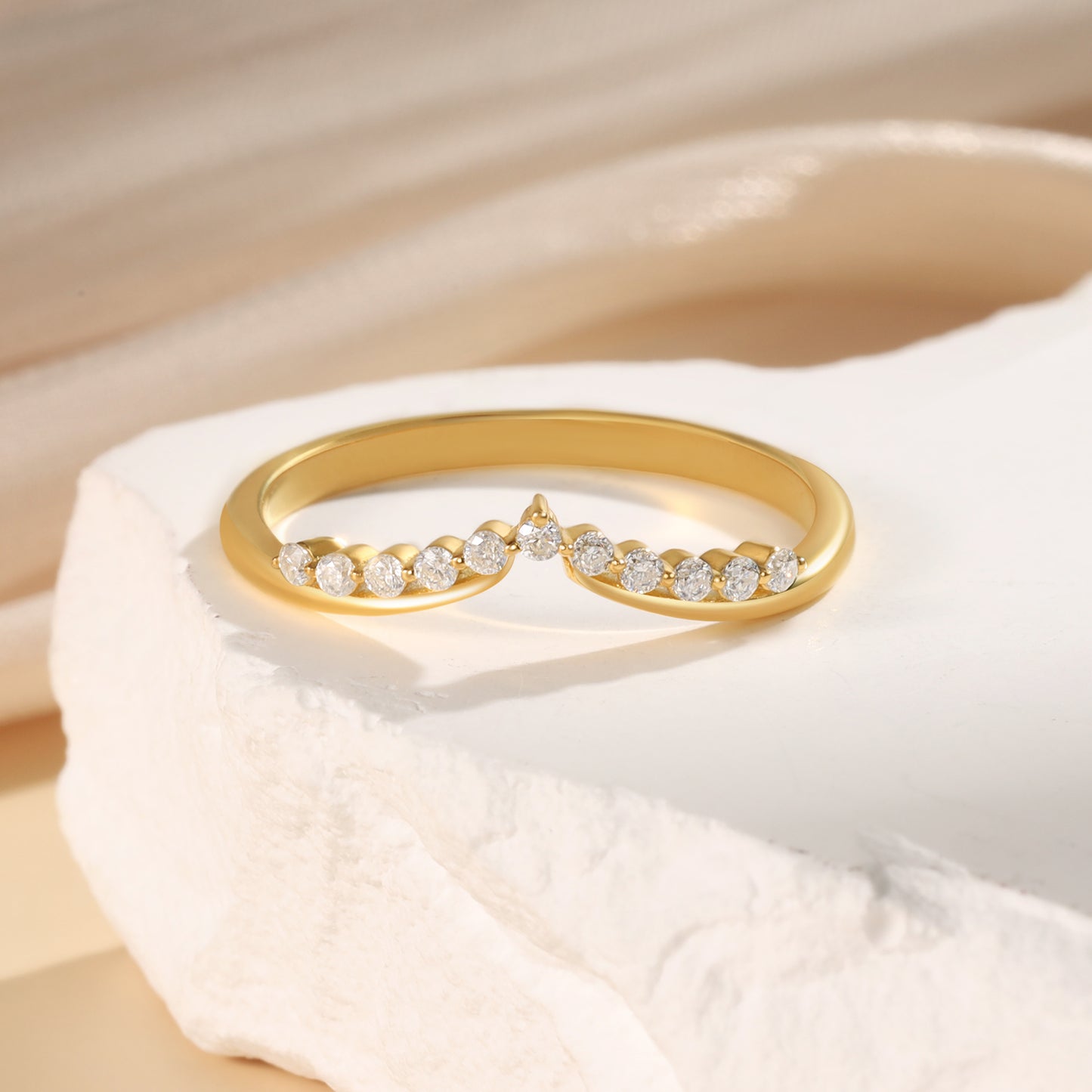 18K Gold Moissanite Ring